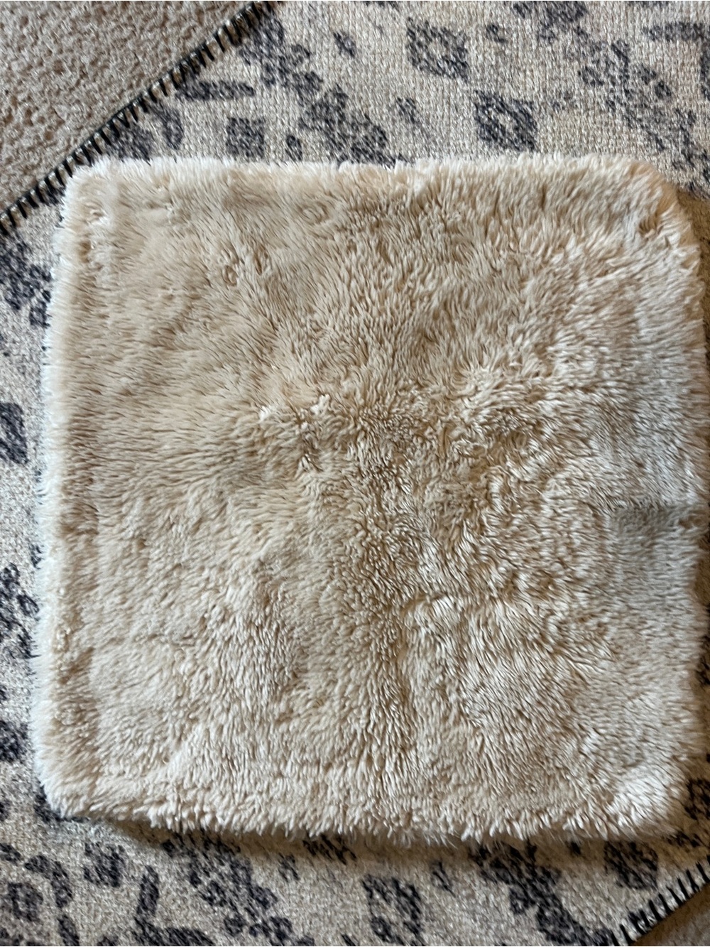 Pottery Barn Faux Shearling Fur 18x18” Accent Toss Pillow Cover Cream